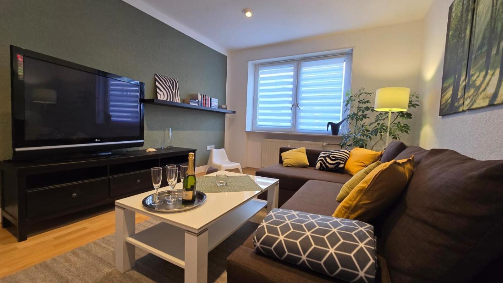 Wohnung Medicus, 3 Zkb, Balkon, Garten, Naehe Stadtpark, Ruhig Kaiserslautern Esterno foto
